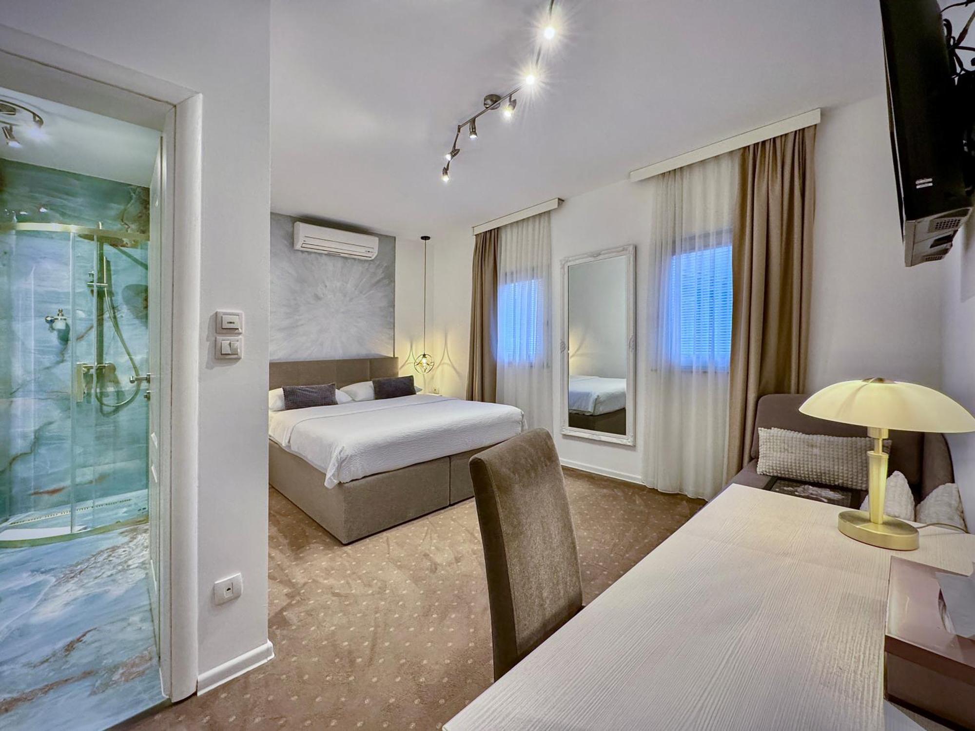 Pensión Shangri La Mansion 3*