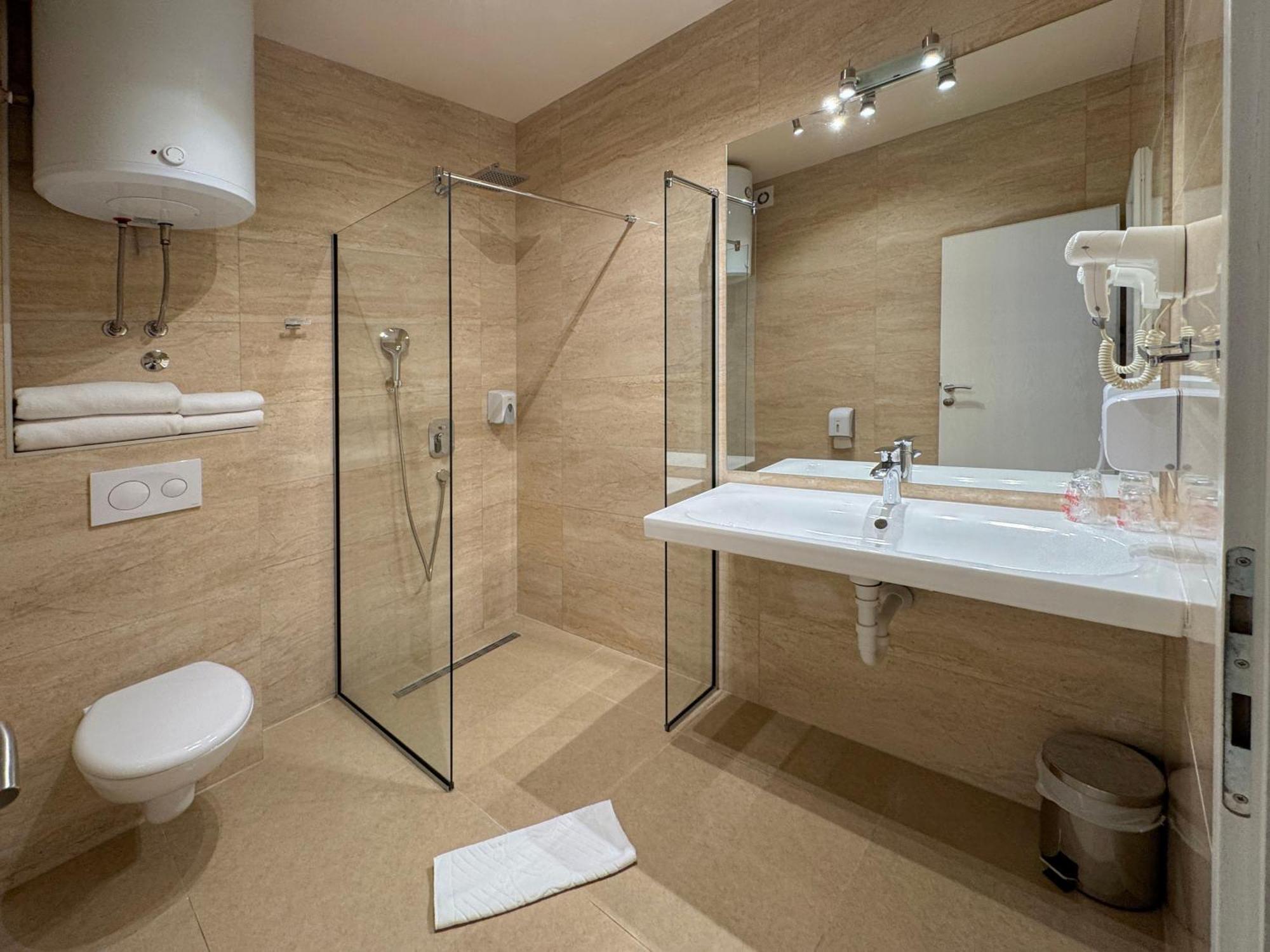 Shangri La Mansion Gasthuis 3*